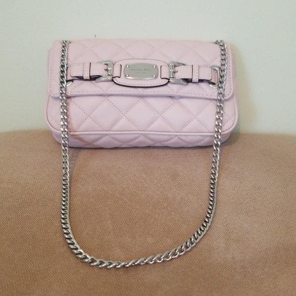 Michael Kors Hamilton Pink Quilted Leathe - Picture 4 of 6